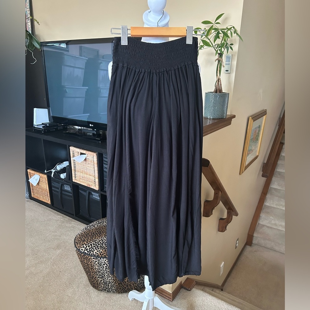 Rayon Black Palazzo Midi pants with shirred waist and Pockets